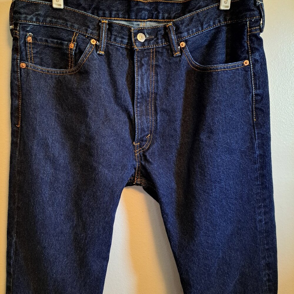 Levi's Men's 505 Regular Straight Fit Blue Denim Jeans - Picture 5 of 11